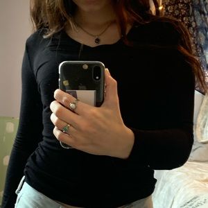 Long sleeve V-Neck shirt